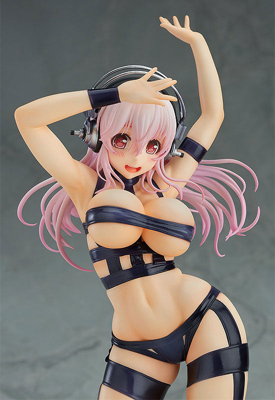 T.M.Revolution/Super Sonico - Super Sonico HOT LIMIT Ver. 1/7 Complete Figure