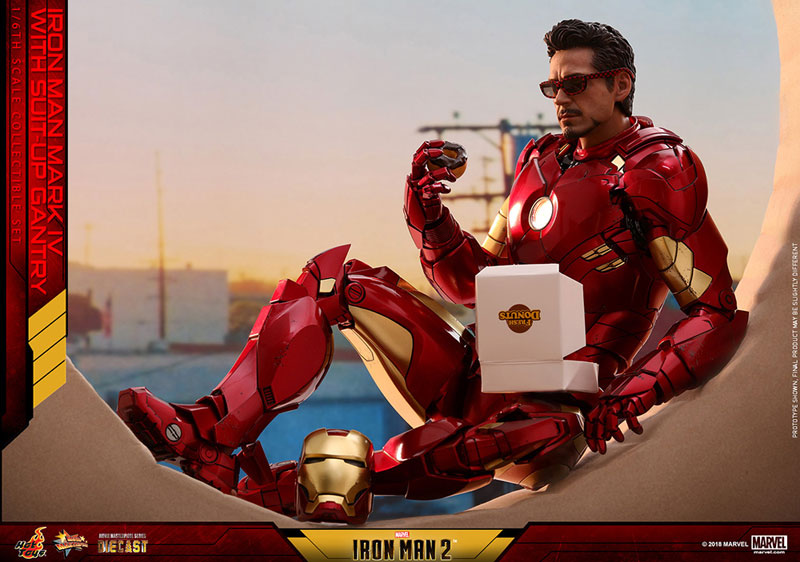 Movie Masterpiece DIECAST "Iron Man 2" 1/6 Scale Figure Iron Man Mark. 4 (w/Suit-Up Gantry)