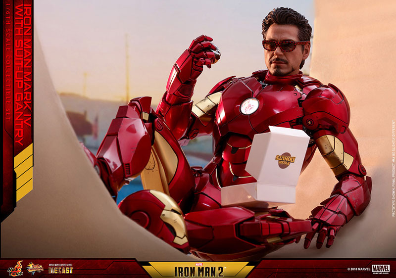 Movie Masterpiece DIECAST "Iron Man 2" 1/6 Scale Figure Iron Man Mark. 4 (w/Suit-Up Gantry)