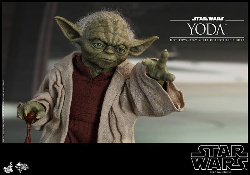 Movie Masterpiece Star Wars: Episode II - Attack of the Clones" 1/6 Scale Figure Yoda