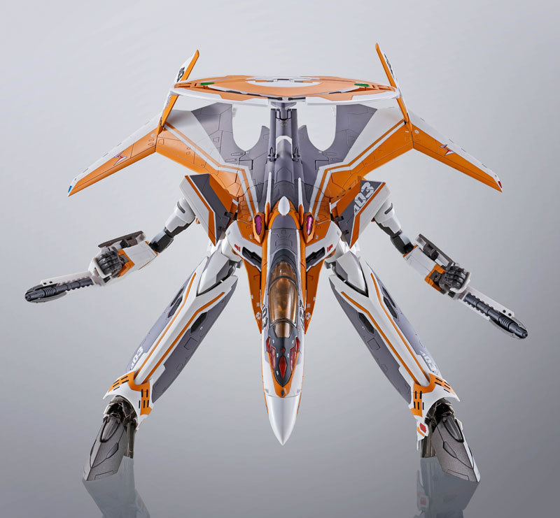 DX Chogokin VF-31E Siegfried (Chuck Mustang Custom) "Macross Delta"
