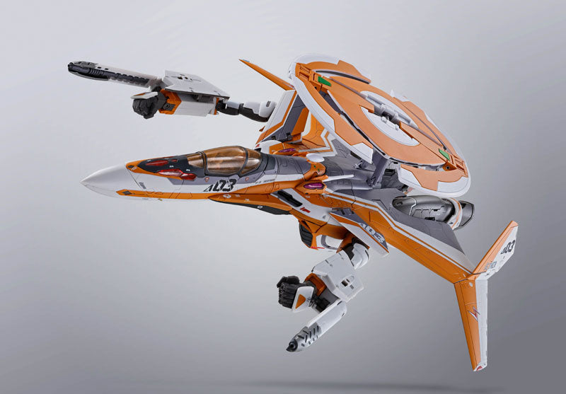 DX Chogokin VF-31E Siegfried (Chuck Mustang Custom) "Macross Delta"