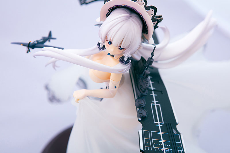 Figura completa de Azur Lane Illustrious 1/8