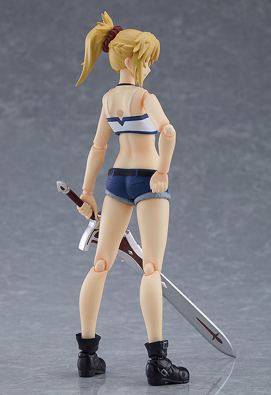 figma Fate/Apocrypha Saber de "Rojo" Versión casual.