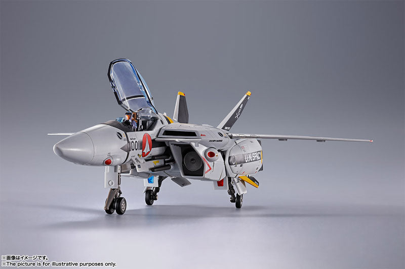 DX Chogokin First Press Limited Edition VF-1S Valkyrie Roy Focker Special "The Super Dimension Fortress Macross"