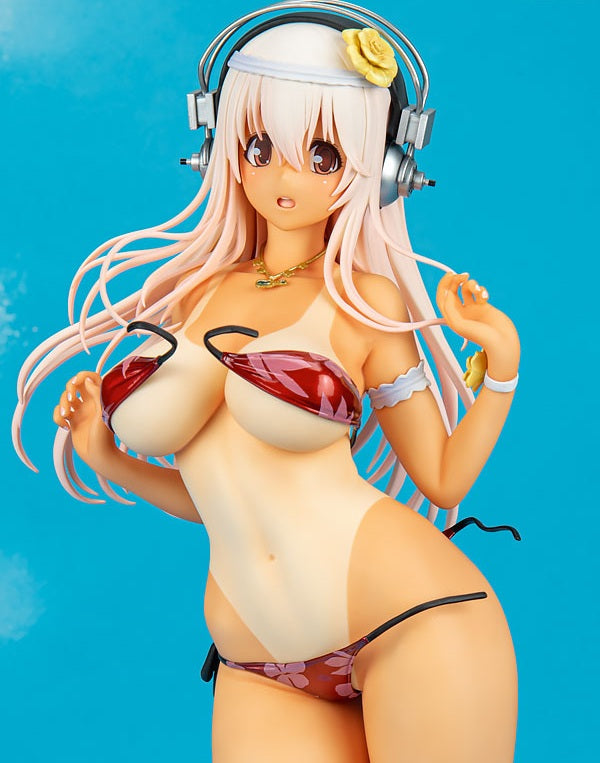 Super Sonico Summer Vacation ver. -Sun kissed- 1/4.5 Complete Figure