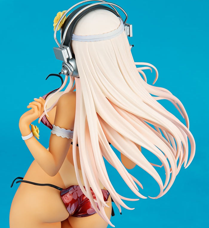 Super Sonico Summer Vacation ver. -Sun kissed- 1/4.5 Complete Figure