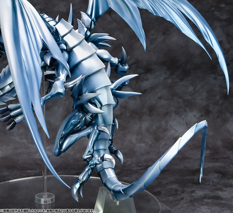 Yu-Gi-Oh! Duel Monsters Blue-Eyes Ultimate Dragon Complete Figure 