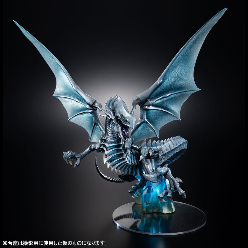 ART WORKS MONSTERS "Yu-Gi-Oh! Duel Monsters" Blue-Eyes White Dragon -Holographic Edition- Figure | animota
