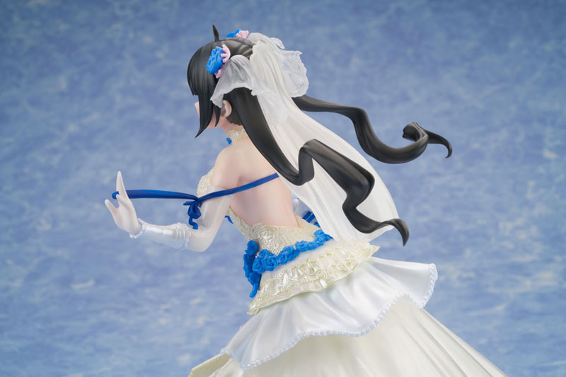 Is It Wrong to Try to Pick Up Girls in a Dungeon? IV Hestia - Wedding Dress - 1/7 Complete Figure | animota