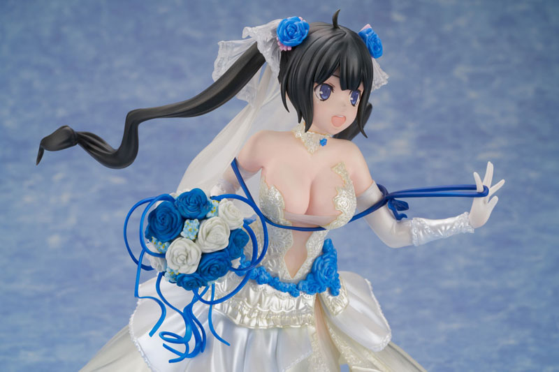 Is It Wrong to Try to Pick Up Girls in a Dungeon? IV Hestia - Wedding Dress - 1/7 Complete Figure | animota