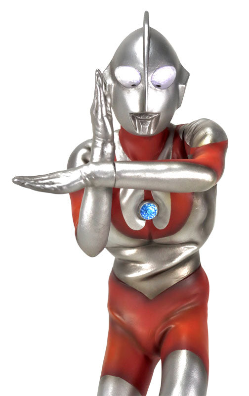 1/6 Tokusatsu Series Ultraman (B Type) Spacium Beam High Grade Ver. w/LED Light-up Function Complete Figure