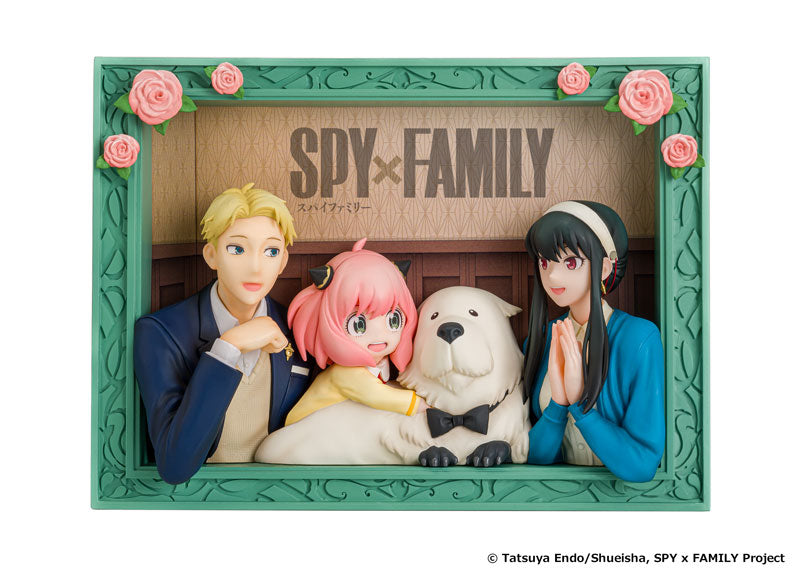 [Limited Sales] "SPY x FAMILY" Non Articulated Figure "The Forgers", Action & Toy Figures, animota