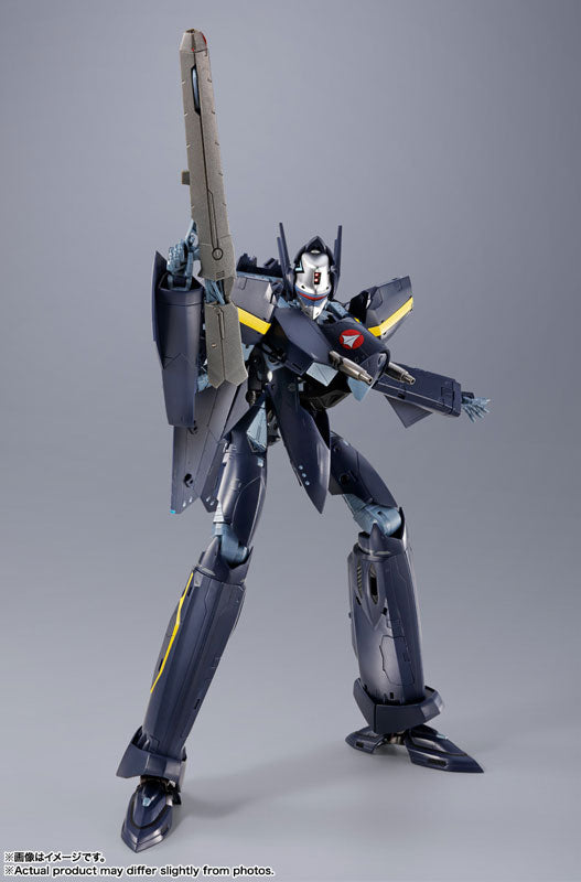 DX Soul of Chogokin VF-17S Nightmare Stealth Valkyrie (Gamlin Kizaki Custom) "Macross 7"