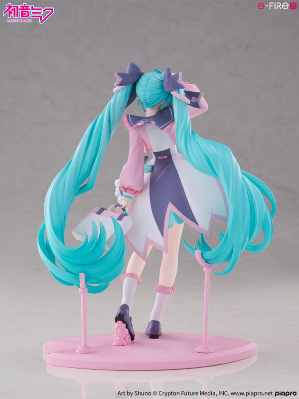 Hatsune Miku: New School Year Ready-to-Display Figure