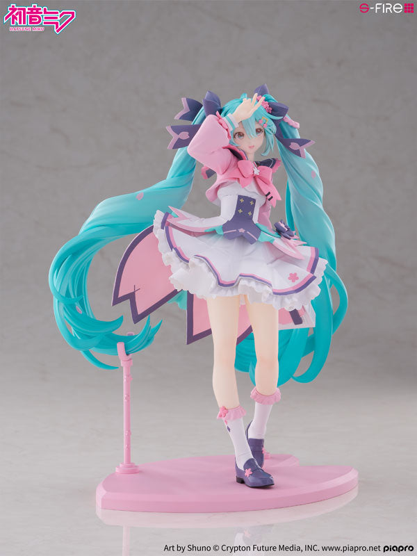 Hatsune Miku: New School Year Ready-to-Display Figure