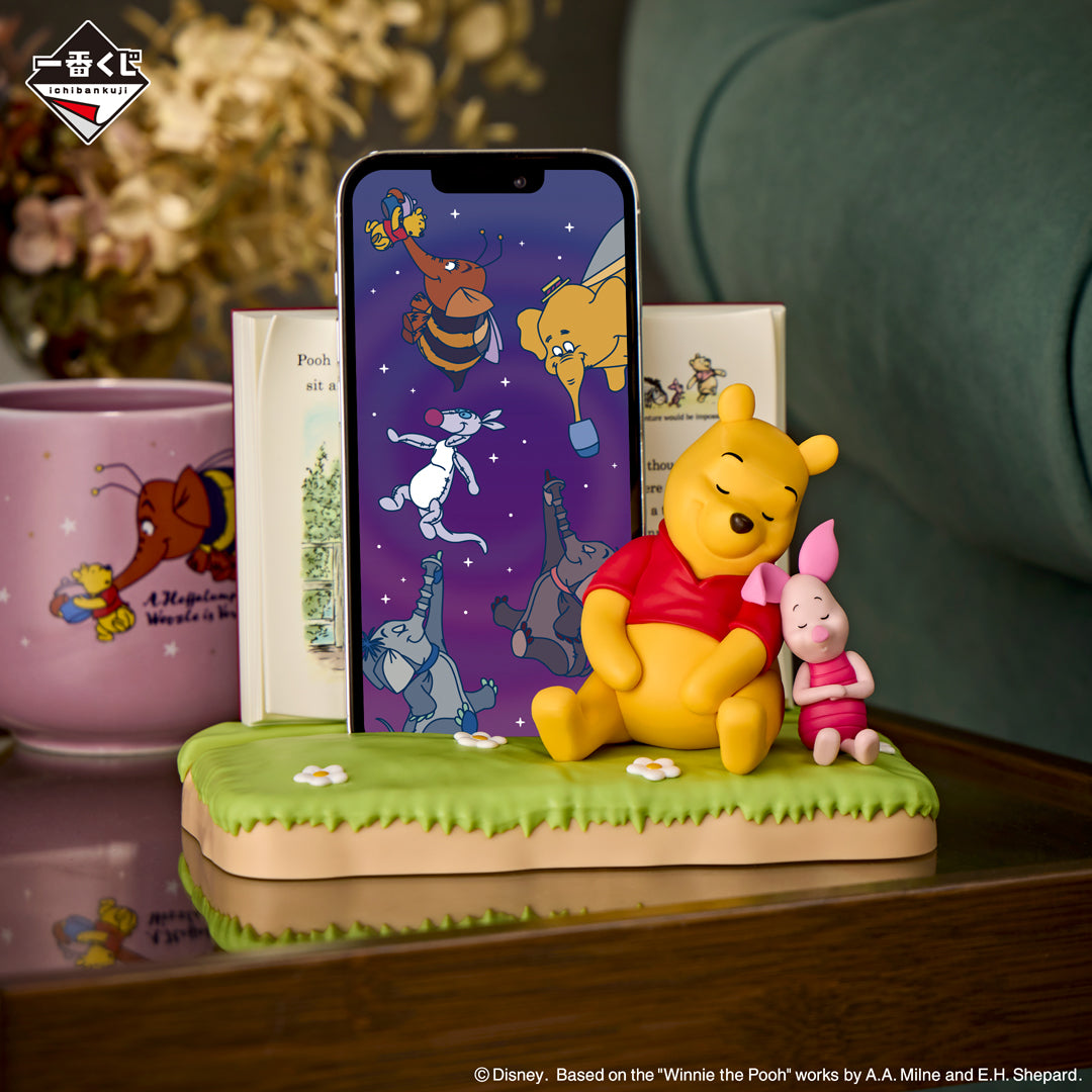 Winnie-the-Pooh - Colorful Dreams - Smartphone stand for sleeping together [Ichiban-Kuji Prize A]