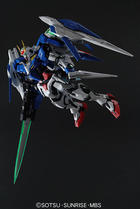 PG 1/60 Mobile Suit Gundam 00 - 00 Raiser Plastic Model