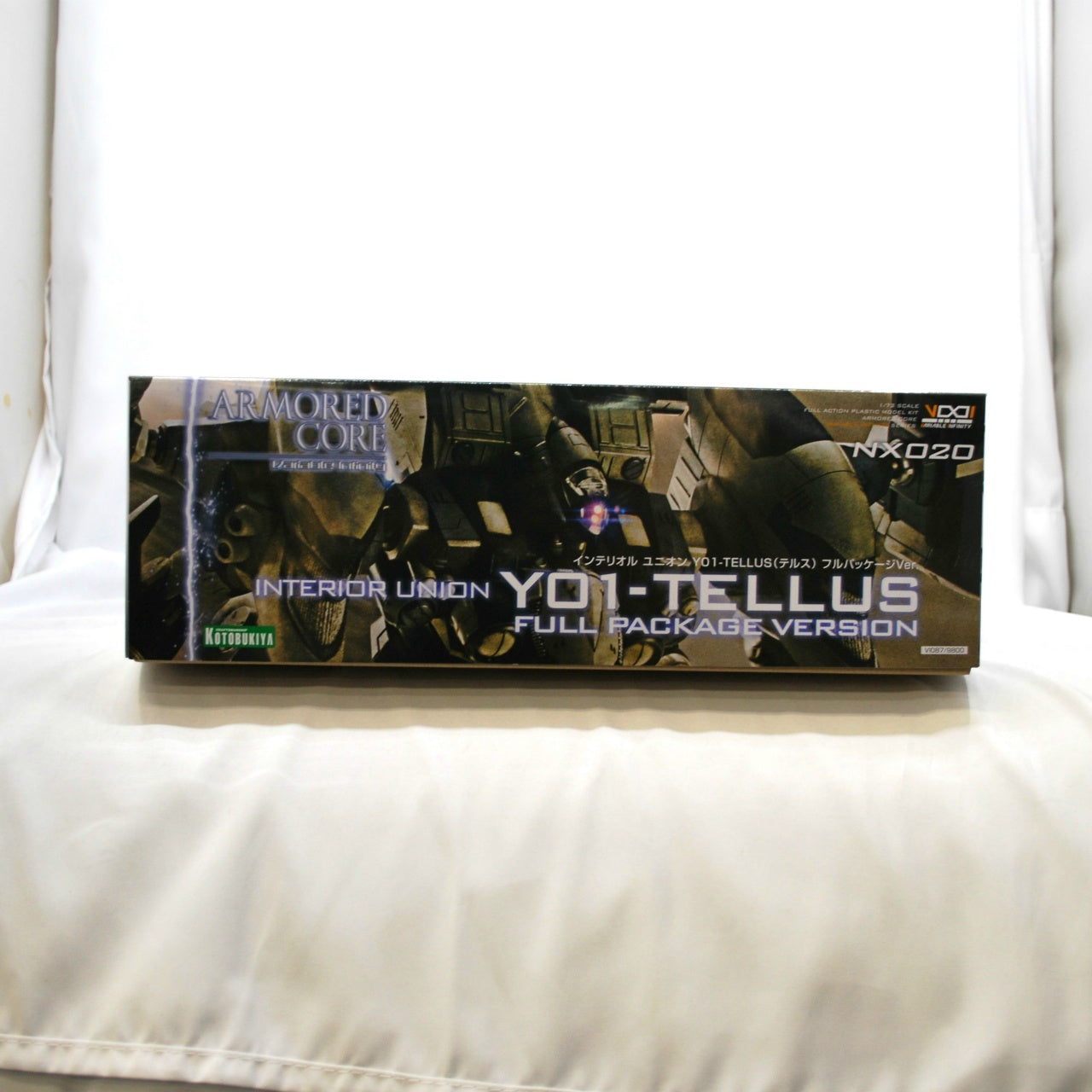 Armored Core Interior Union Y01-TELLUS Full Package Ver. 1/72 Plastic Model