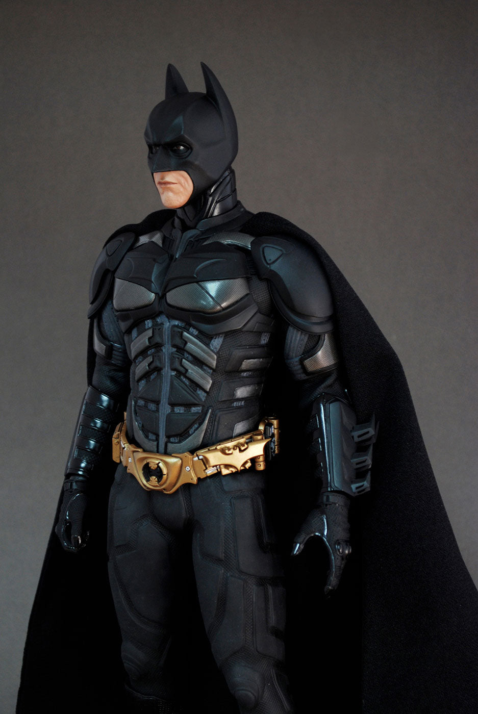 Movie Masterpiece - The Dark Knight 1/6 Scale Figure: Batman (New Costume Edition) [Mamegyorai Exclusive]