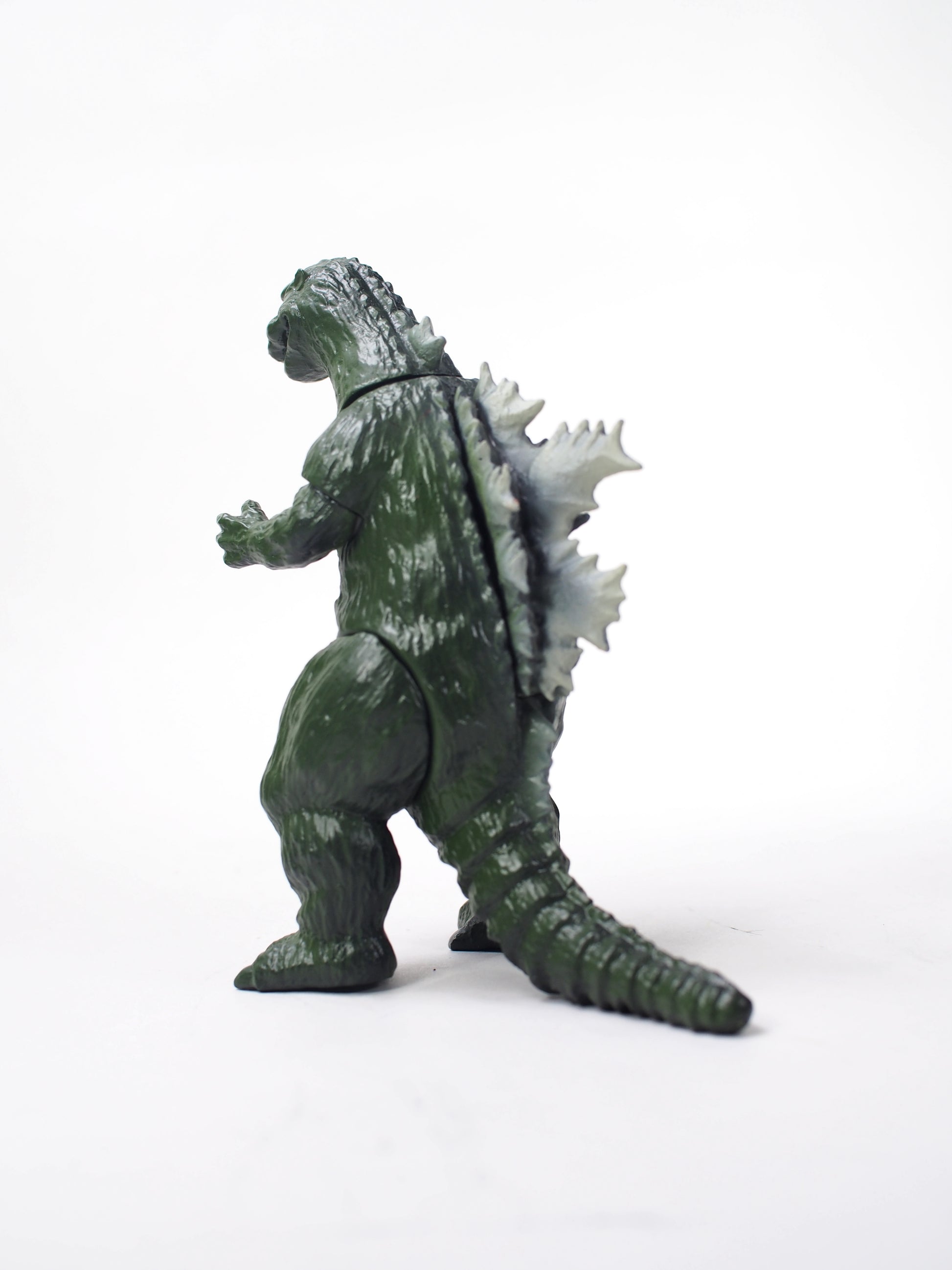 CCP Middle Size Series "Godzilla" Part. 16 First Godzilla Suit Image Color | animota