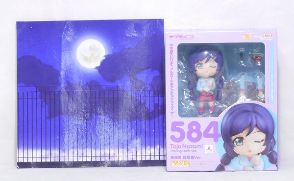 Nendoroid No.584 No.584 No.584 Rearing Premium Ver. Goodsmile Online SHOP Reservation Benefits "Nendoroid Special Background Paper (Night Sky) / Nendoroid Special Specifications Polored" | animota