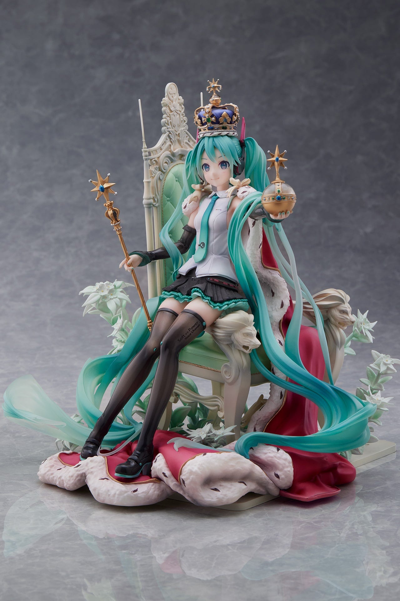 Hatsune Miku 39's Special Day 1/7 Complete Figure | animota