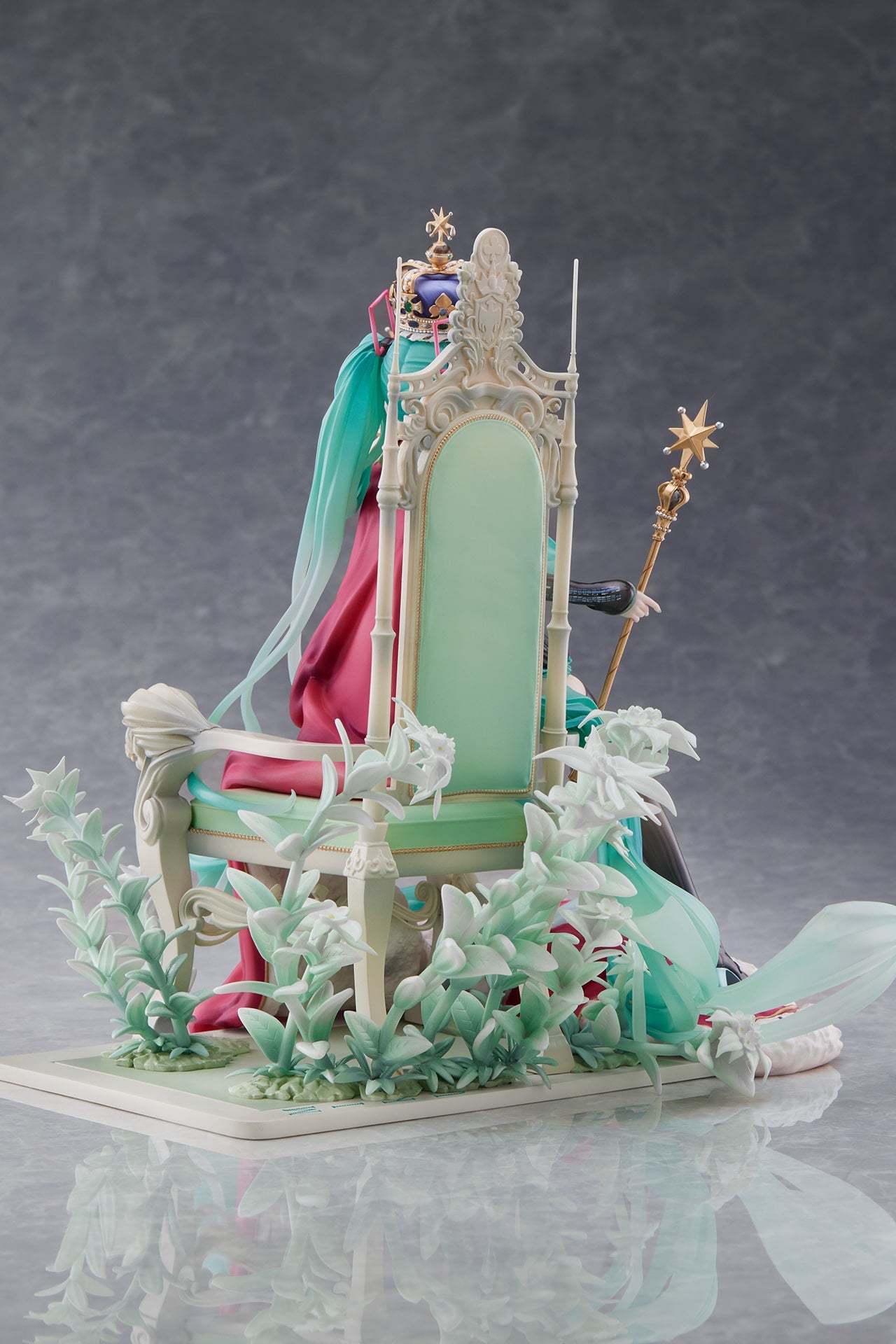 Hatsune Miku 39's Special Day 1/7 Complete Figure | animota