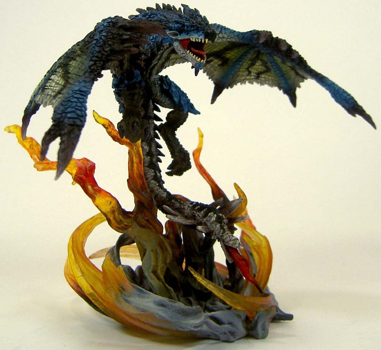 D.M.A. Series Vol.01 Monster Hunter - Hien Azure Rathalos First Press Limited Version Complete Figure | animota