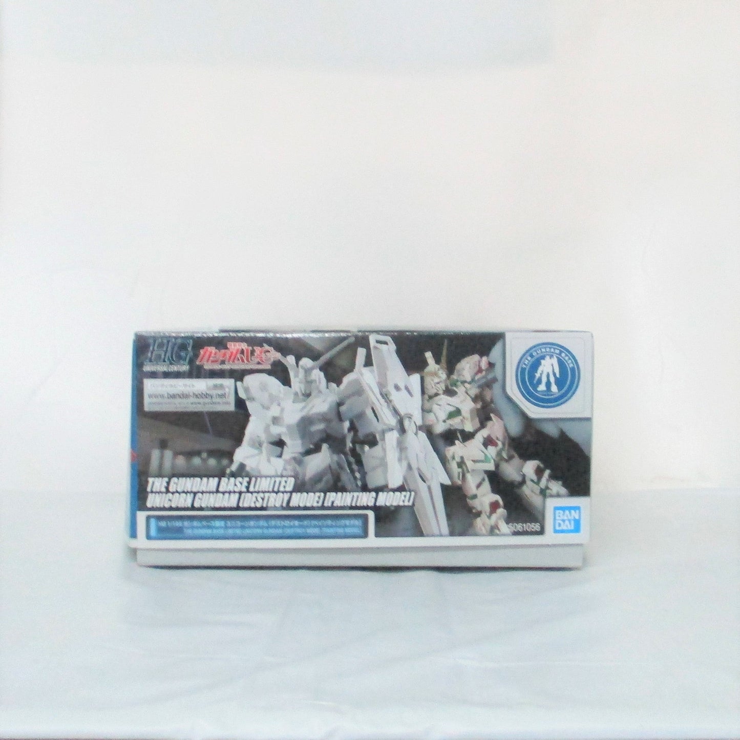 HGUC 1/144 Gundam Base Limited Unicorn Gundam (Destroy Mode) [Painting Model] Bandai Spirits version | animota