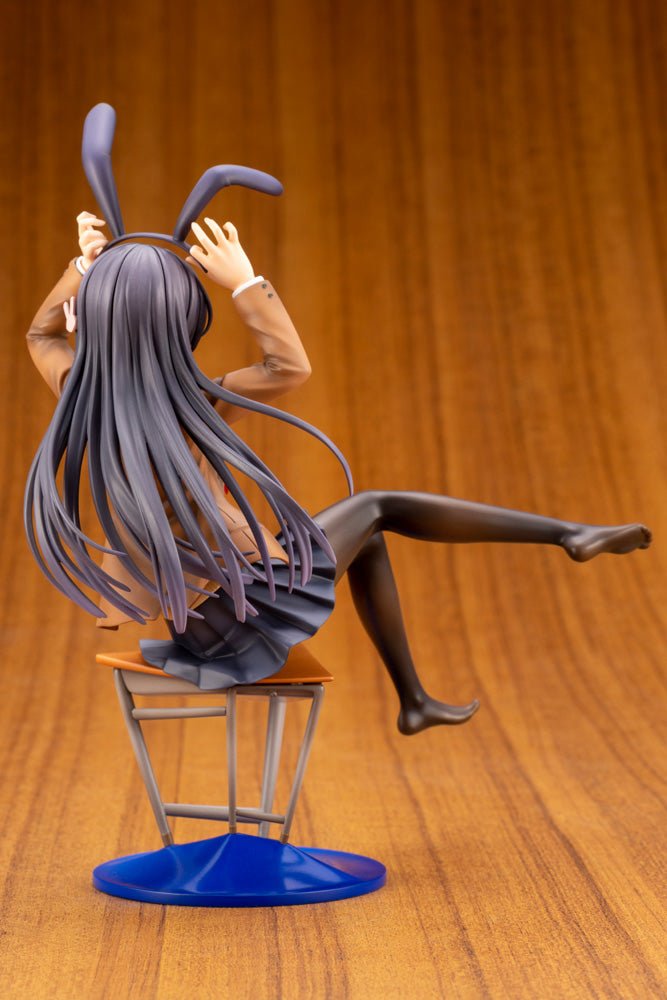 AmiAmi [Character & Hobby Shop]  Seishun Buta Yarou wa Bunny Girl Senpai  no Yume wo Minai Mai Sakurajima 1/8 Complete Figure(Released)