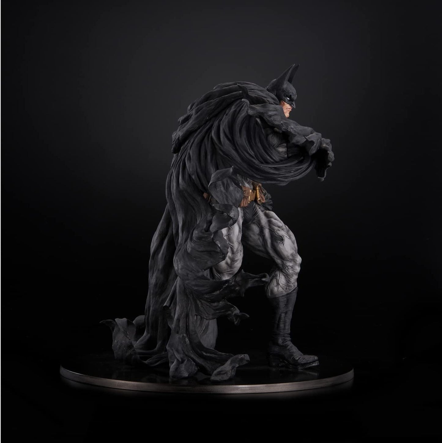 sofbinal Batman Hard Black Ver. Complete Figure | animota
